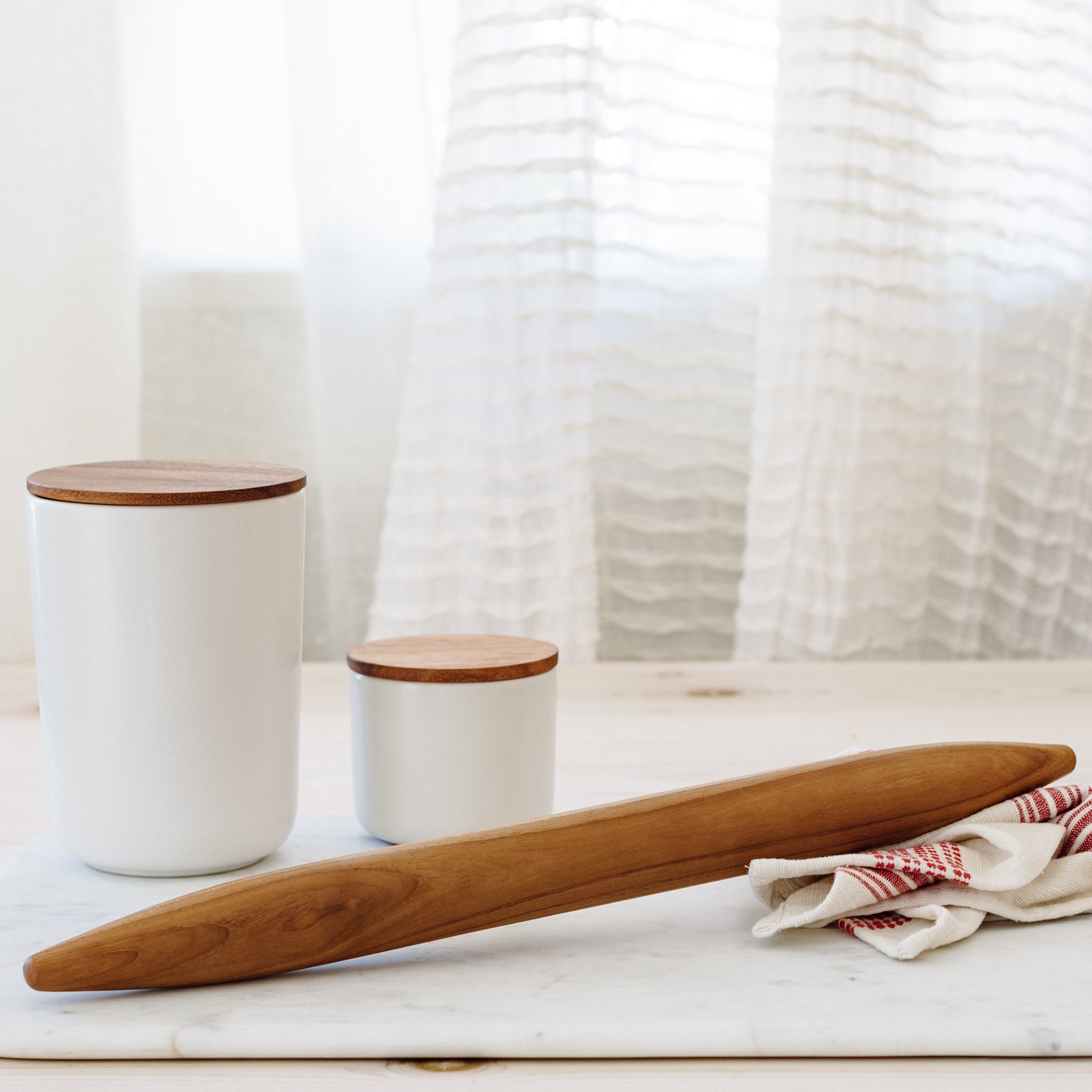 Stoneware Container with Acacia Lid